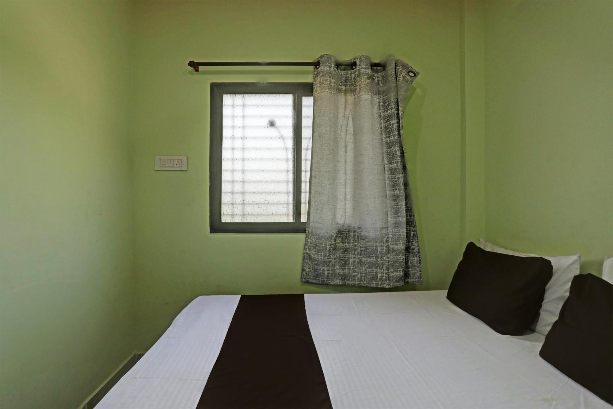 Spot On Hotel Leo Star Chandrapur Exterior foto
