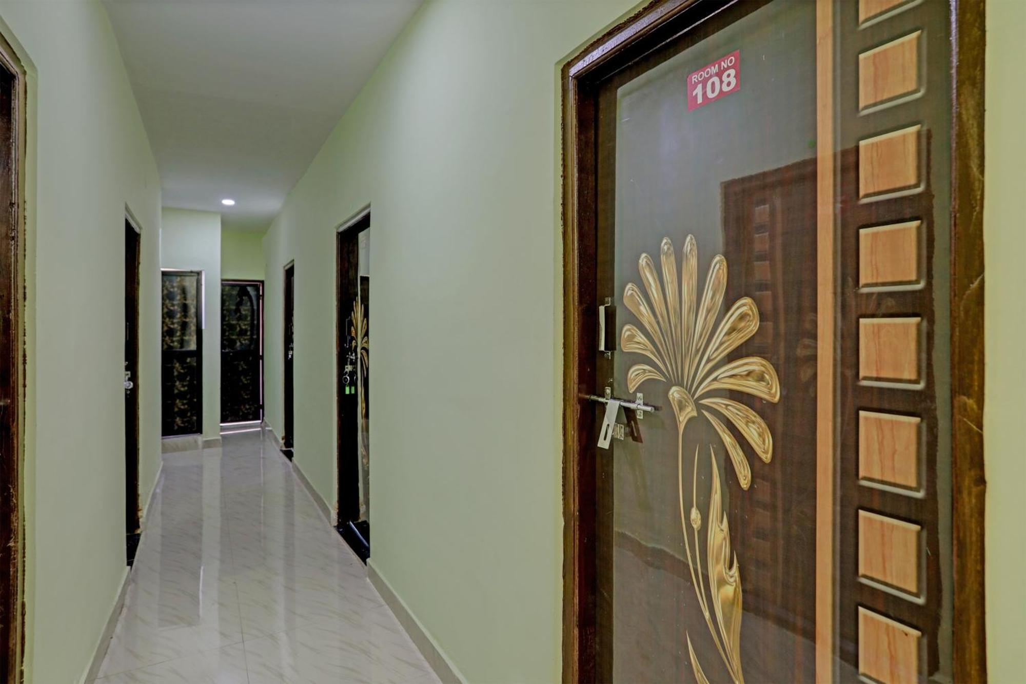 Spot On Hotel Leo Star Chandrapur Exterior foto